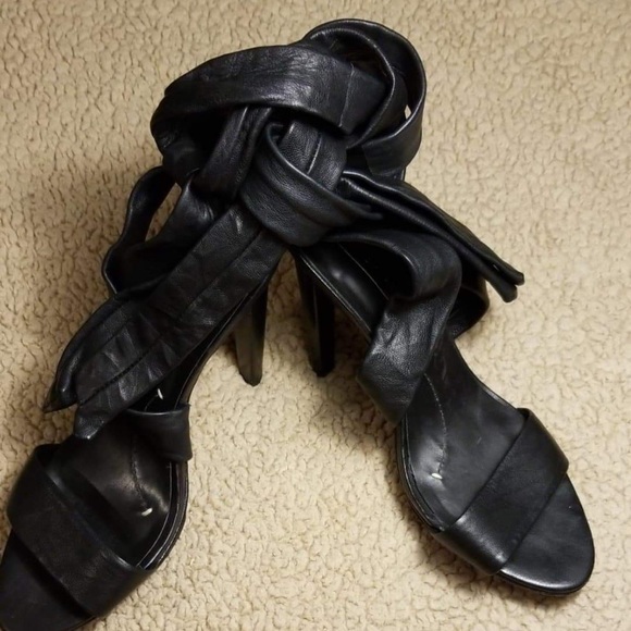 BCBG MAXAZRIA Black ALL Leather LACE UP Stilettos - Picture 2 of 4